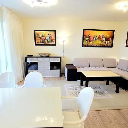 Daire Victus Apartamenty, Okrzei *