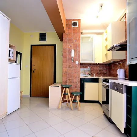 Victus Apartamenty, Okrzei * 索波特