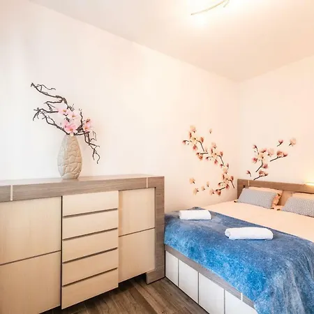 Victus Apartamenty, Okrzei Sopot